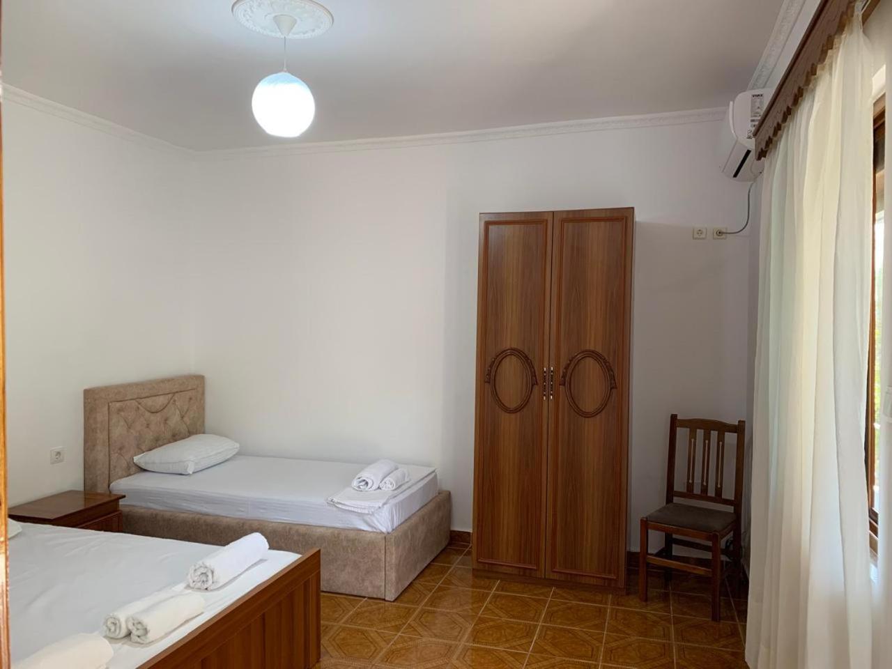 Rama Guest House Berat Exteriör bild